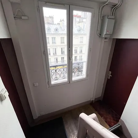 164 - Charming In Center Of * Parigi