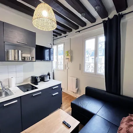 164 - Charming In Center Of Appartamento Parigi