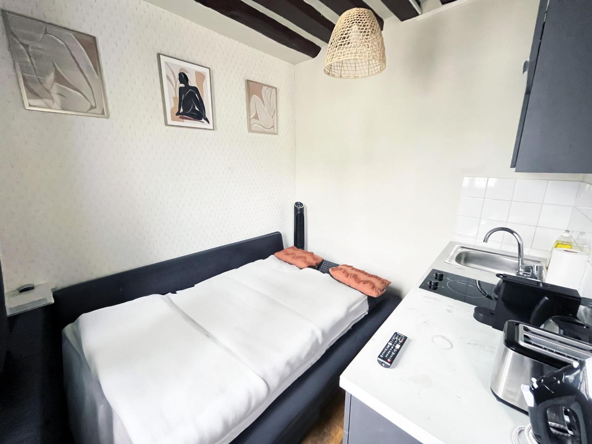 Apartment 164 - Charming In Center Of