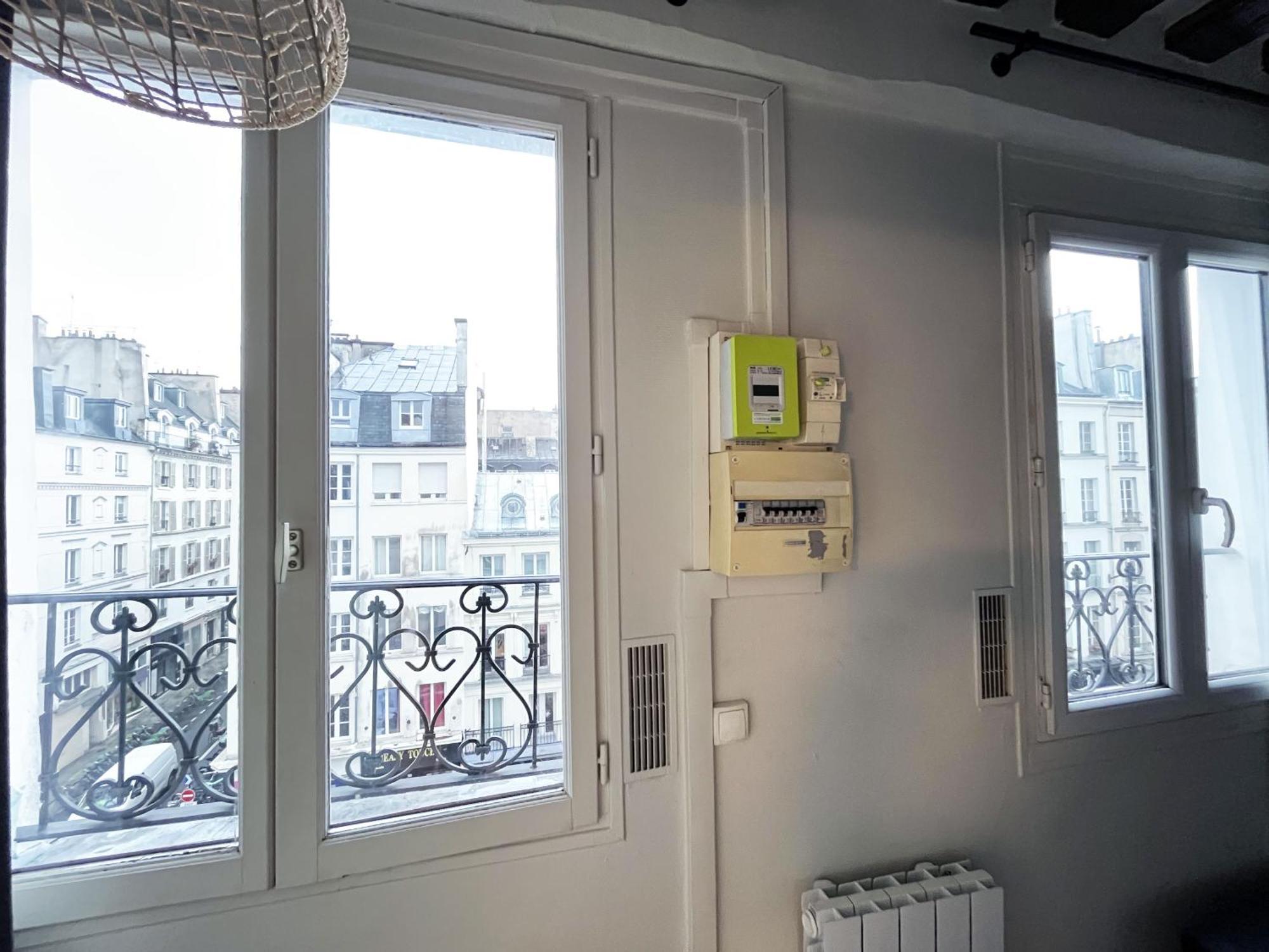 164 - Charming In Center Of